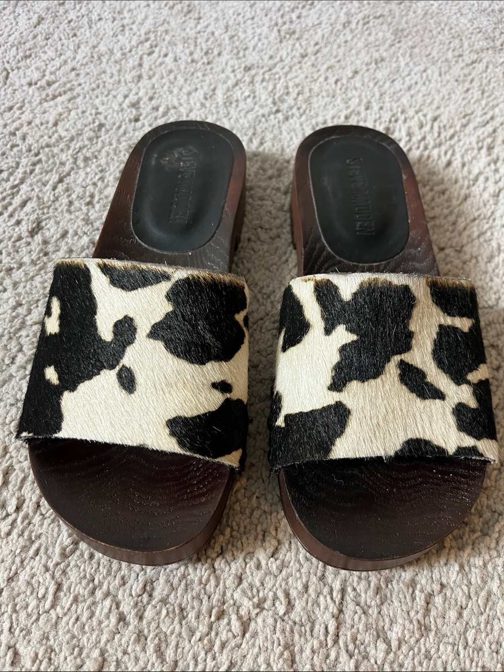 Steve Madden Cento cow print slides